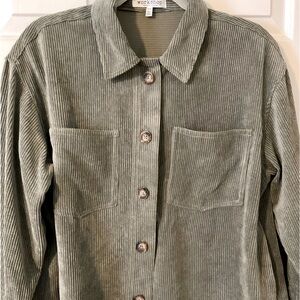 Women’s Corduroy Jacket Shirt w/pockets, Size M, Sage Green